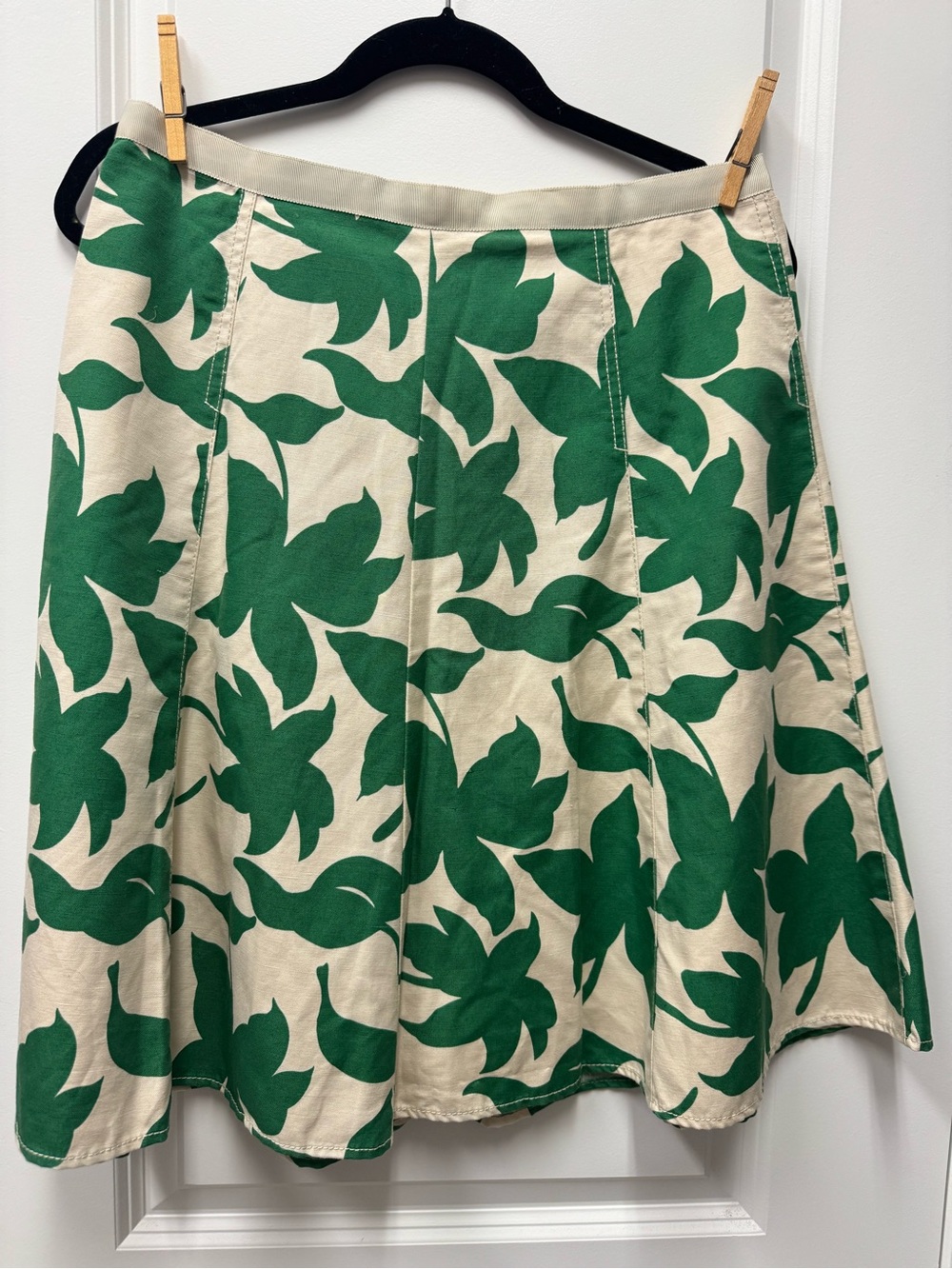 Banana Republic Green and Cream A-Line Skirt